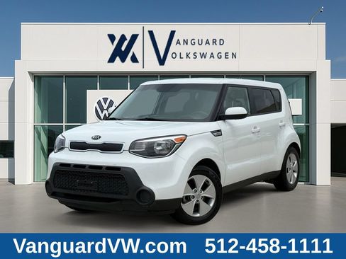 Used 2016 Kia Soul FWD image 1