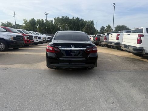 Used 2018 Nissan Altima 2.5 SR FWD image 36