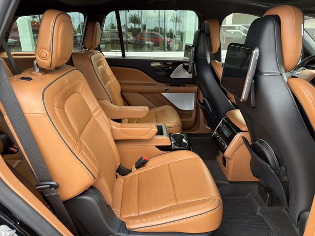 Used 2020 Lincoln Aviator Black Label w/ Dynamic Handling Package AWD/4WD image 23