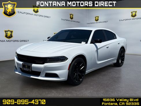 Used 2023 Dodge Charger SXT w/ Cold Weather Package RWD image 1