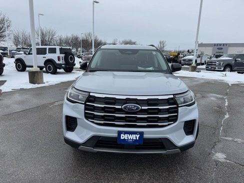 Certified 2025 Ford Explorer Active image 2