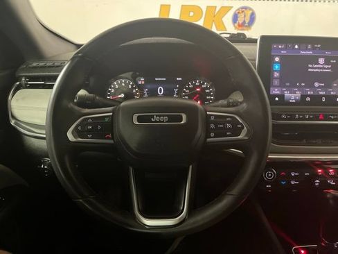 Used 2023 Jeep Compass Limited AWD/4WD image 19