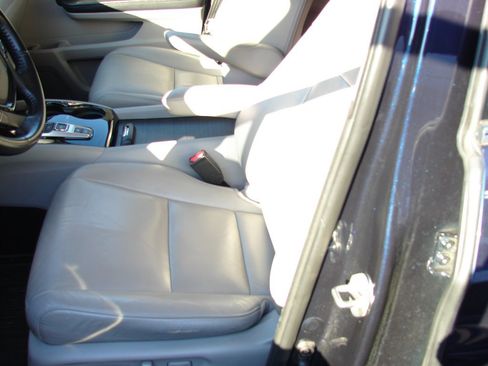 Used 2016 Honda Pilot Touring image 6