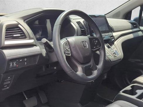 Used 2023 Honda Odyssey EX-L image 6