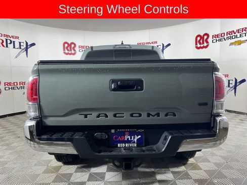 Used 2023 Toyota Tacoma TRD Off-Road image 8