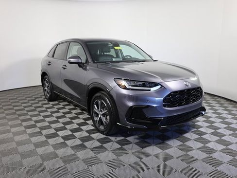 Used 2023 Honda HR-V EX-L image 3