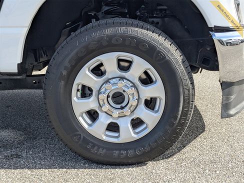 Used 2024 Ford F350 XLT image 27