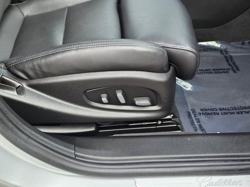 Used 2014 Cadillac XTS Luxury image 26