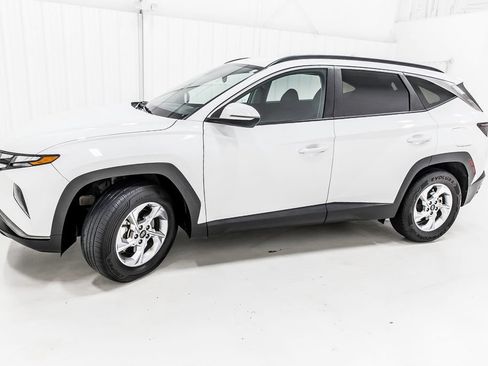 Used 2023 Hyundai Tucson SEL FWD image 3