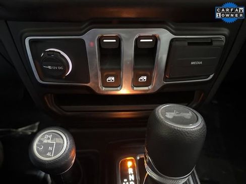 Used 2022 Jeep Wrangler Willys image 18