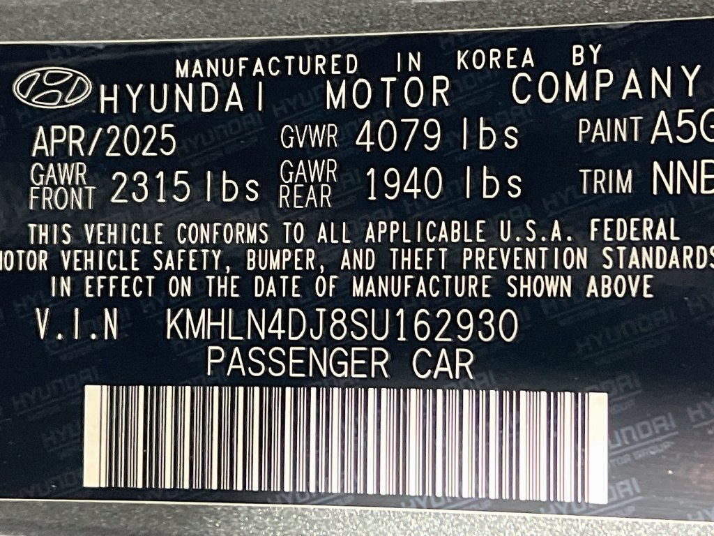 Used 2025 Hyundai Elantra Limited FWD image 29
