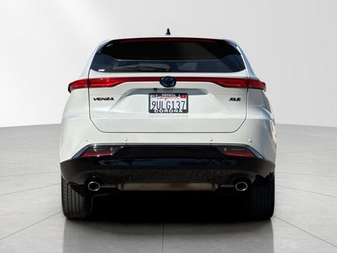 Used 2024 Toyota Venza Nightshade image 5