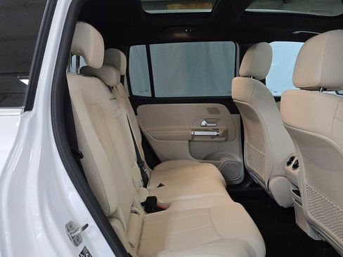 Certified 2026 Mercedes-Benz GLB 250 4MATIC image 12