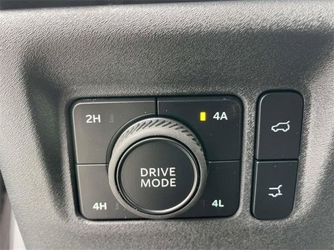 New 2025 Ford Expedition Max Platinum w/ Stealth Appearance Package image 17