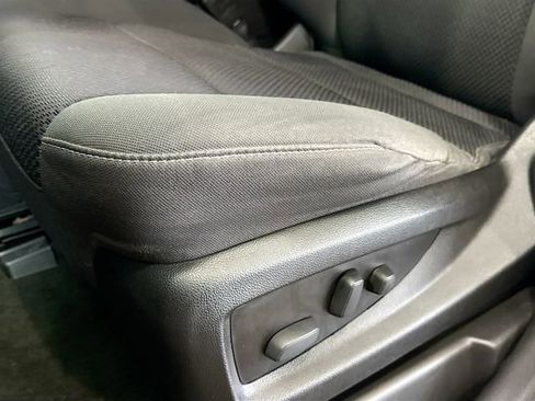 Used 2018 Chevrolet Silverado 1500 LT w/ All Star Edition image 19