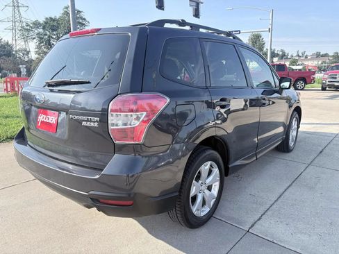 Used 2015 Subaru Forester 2.5i Premium w/ All-Weather Package AWD/4WD image 4