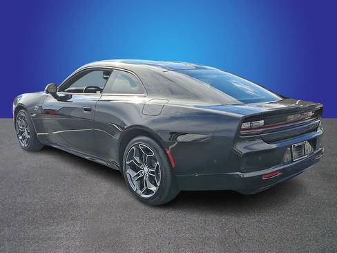 Used 2025 Dodge Charger R/T w/ Plus Group image 6