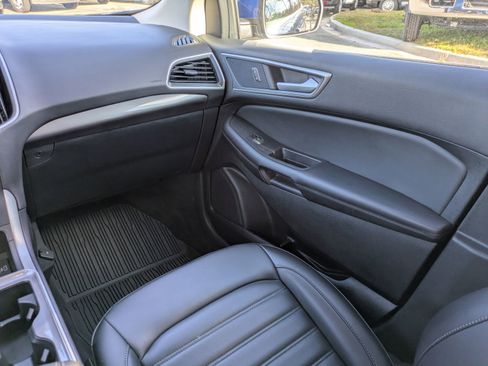 Certified 2024 Ford Edge SEL w/ Convenience Package image 18