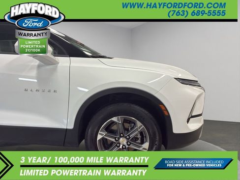 Used 2025 Chevrolet Blazer LT AWD/4WD image 23