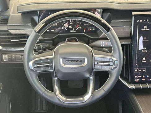 Certified 2025 GMC Acadia Denali w/ Super Cruise Package image 21