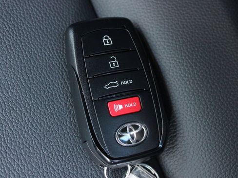 New 2026 Toyota Camry SE AWD/4WD image 43
