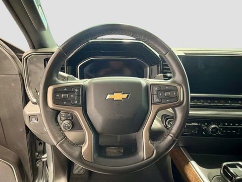 Used 2023 Chevrolet Silverado 1500 High Country w/ High Country Premium Package AWD/4WD image 11