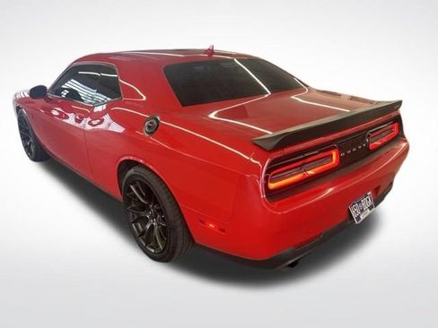 Used 2016 Dodge Challenger SRT Hellcat RWD image 7
