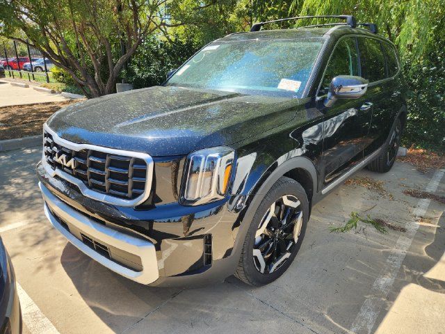Certified 2024 Kia Telluride S w/ S Sunroof Package AWD/4WD image 2