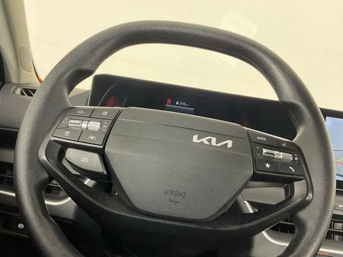 Used 2025 Kia K4 FWD image 22