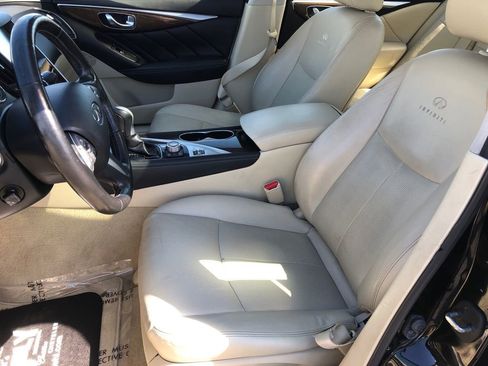 Used 2014 INFINITI Q50 Premium w/ Deluxe Touring Package image 19