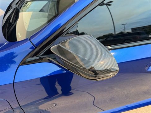 Used 2025 BMW M5 w/ Carbon Package image 27