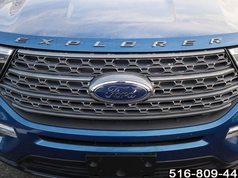 Used 2022 Ford Explorer XLT w/ Equipment Group 202A image 24