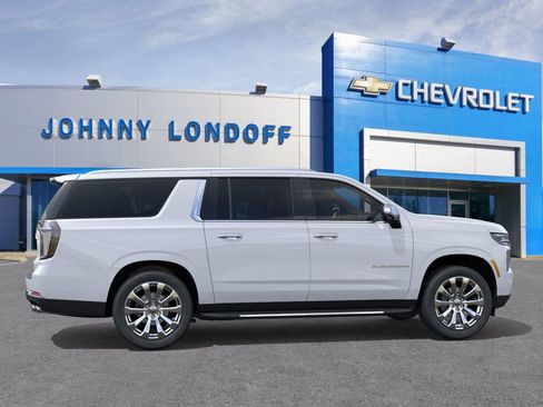 New 2026 Chevrolet Suburban Premier w/ Sun And Tow Package image 5