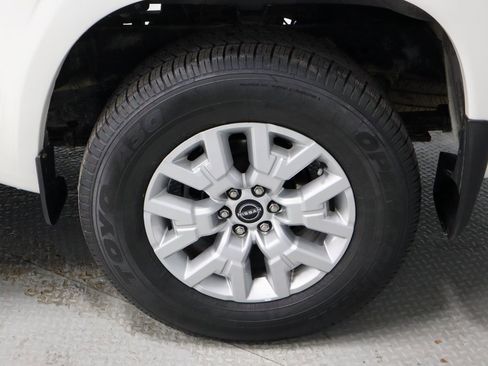 Certified 2023 Nissan Frontier SV w/ Tow Package image 20