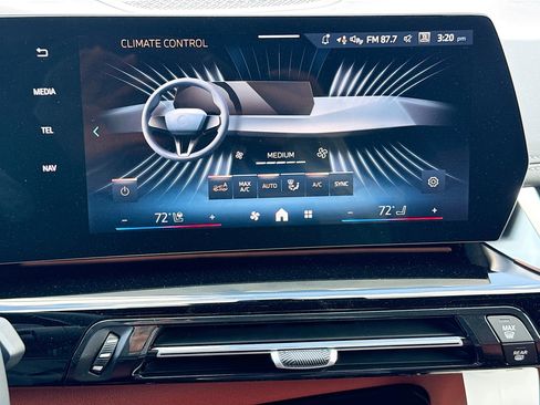 New 2026 BMW X1 xDrive28i w/ Technology Package AWD/4WD image 34