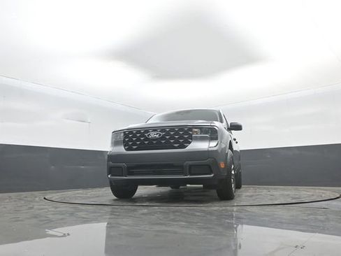 New 2026 Ford Maverick XLT image 25