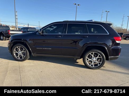 Used 2018 Jeep Grand Cherokee Limited image 10