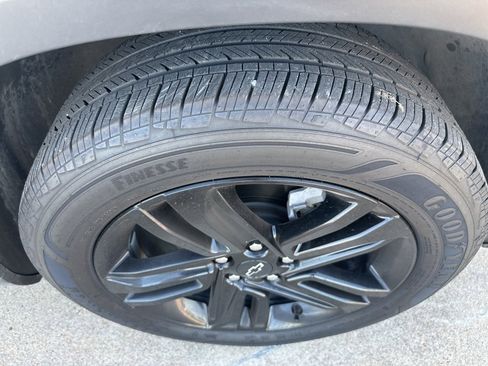 Used 2025 Chevrolet Trax ACTIV w/ Driver Confidence Package image 19