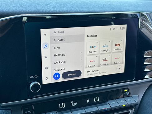 Used 2025 Toyota Camry LE image 16