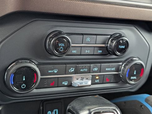 Used 2022 Ford Bronco Outer Banks image 22