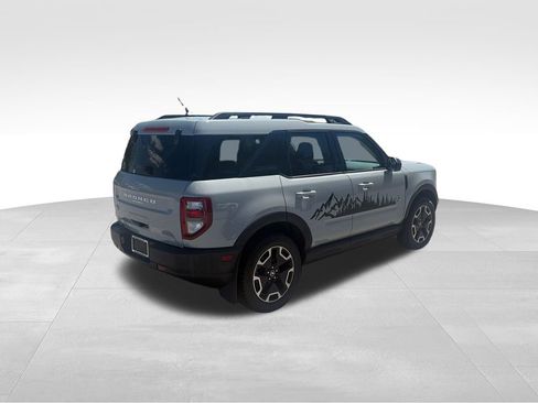 Used 2023 Ford Bronco Sport Outer Banks w/ Tech Package AWD/4WD image 6