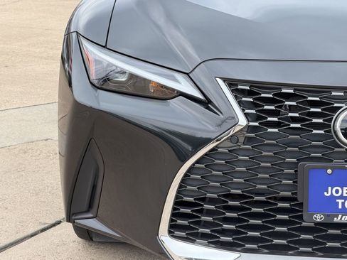 Used 2022 Lexus IS 300 AWD w/ Premium Package image 5
