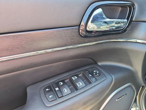 Used 2020 Jeep Grand Cherokee High Altitude AWD/4WD image 9