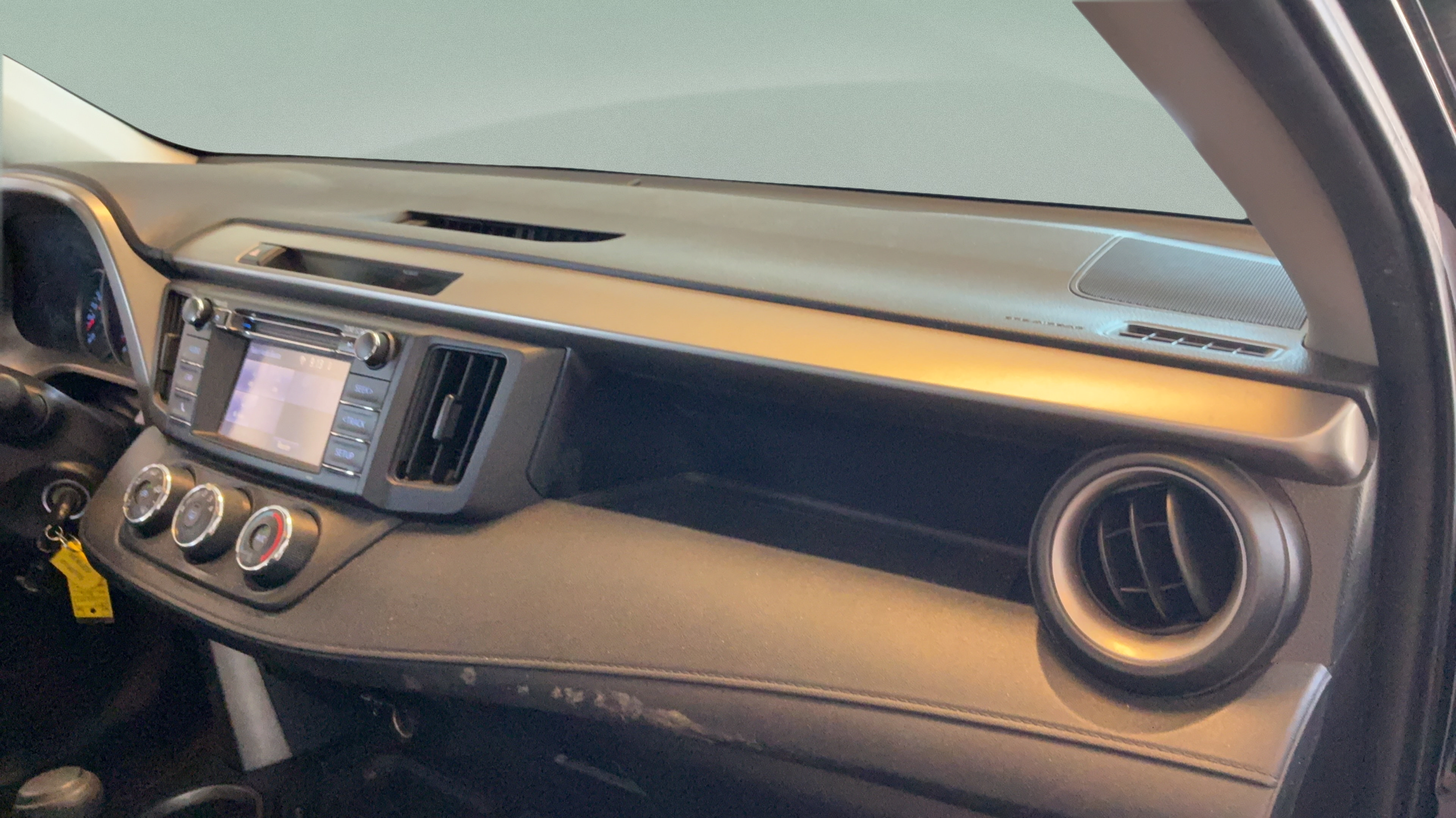 Used 2016 Toyota RAV4 LE FWD image 24