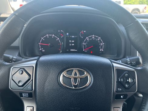Used 2024 Toyota 4Runner SR5 RWD image 15