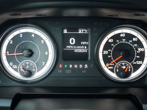 Used 2023 RAM 1500 Classic SLT image 20