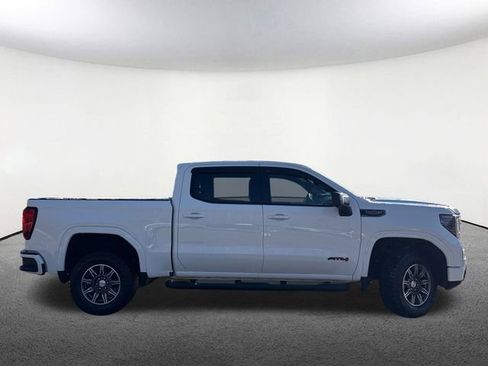 Used 2024 GMC Sierra 1500 AT4 w/ AT4 Preferred Package image 15