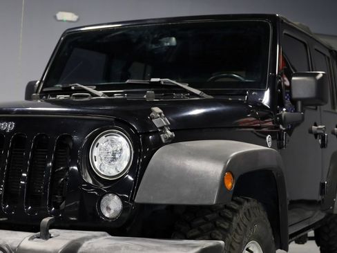 Used 2017 Jeep Wrangler Unlimited Sport w/ Quick Order Package 24S AWD/4WD image 26