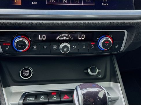 Used 2022 Audi Q3 2.0T Premium w/ Convenience Package image 12