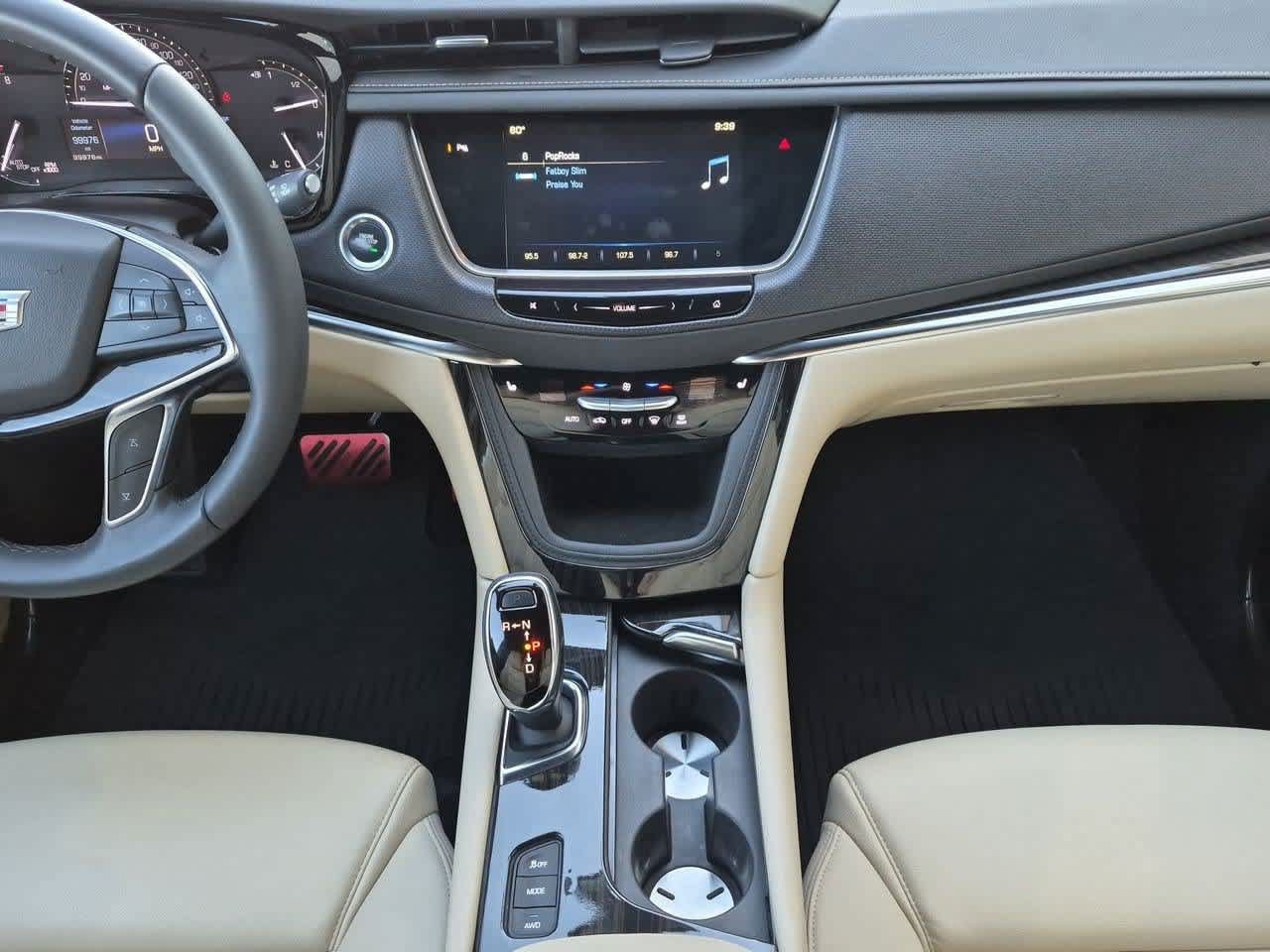 Used 2018 Cadillac XT5 AWD image 27